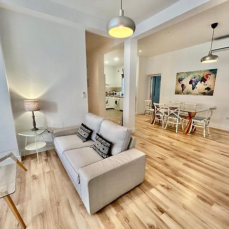 Acogedor Apt 6Pax 3Bdr 2Bth - Cozyhomesevilla5 ภายนอก รูปภาพ