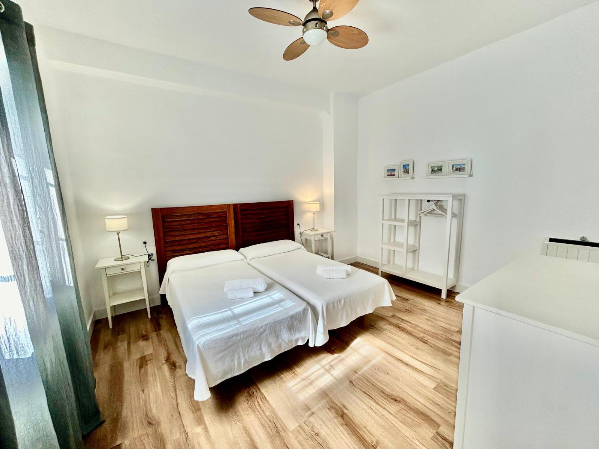 Acogedor Apt 6Pax 3Bdr 2Bth - Cozyhomesevilla5 ภายนอก รูปภาพ