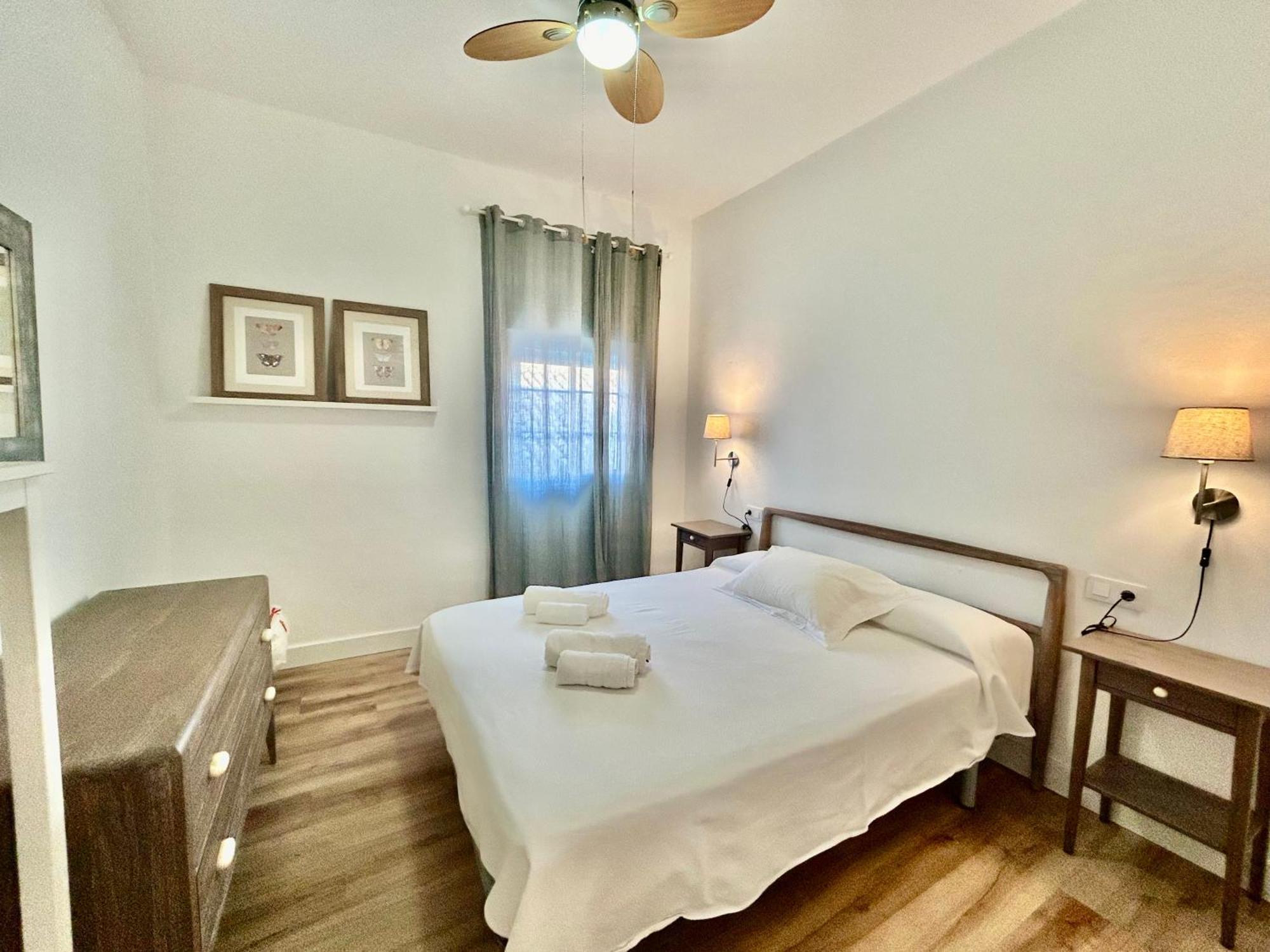 Acogedor Apt 6Pax 3Bdr 2Bth - Cozyhomesevilla5 ภายนอก รูปภาพ